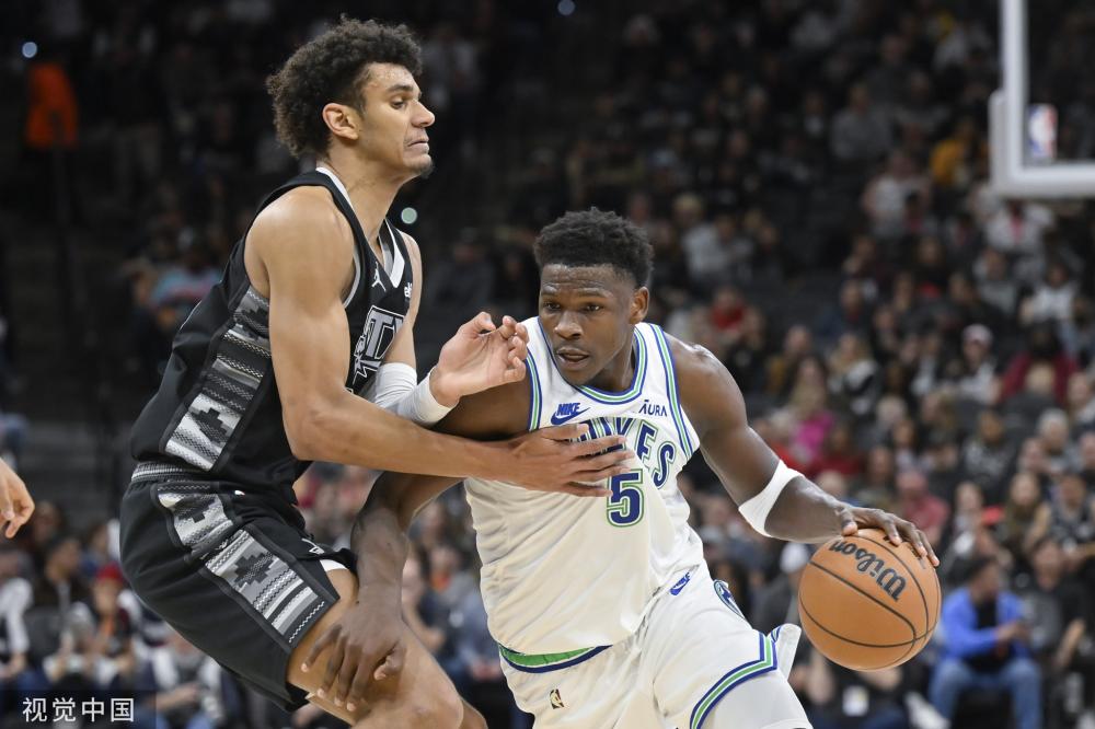 他的興趣依 他的興趣依