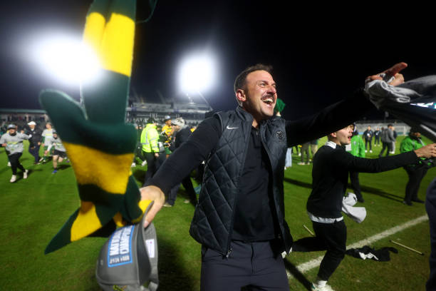 备受瞩目 备受瞩目